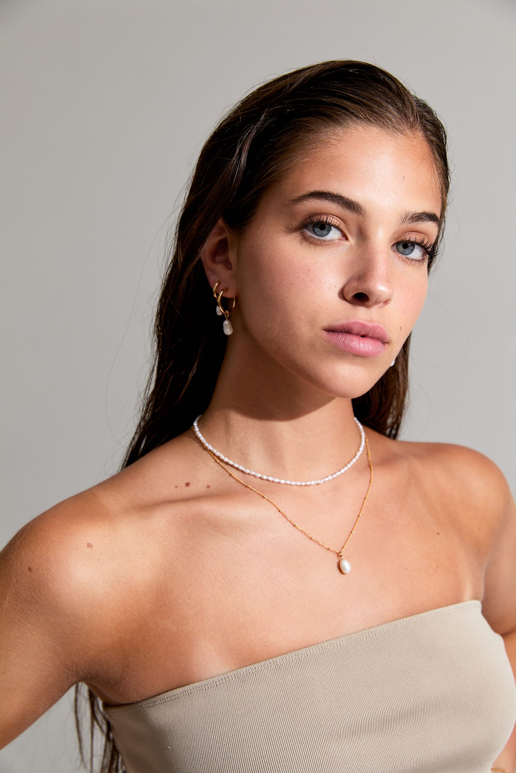 YULI GOLD NECKLACE
