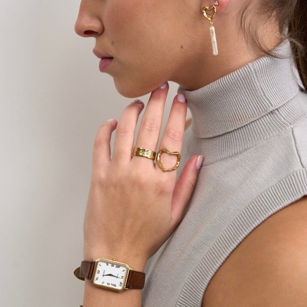 LOVE GOLD RING