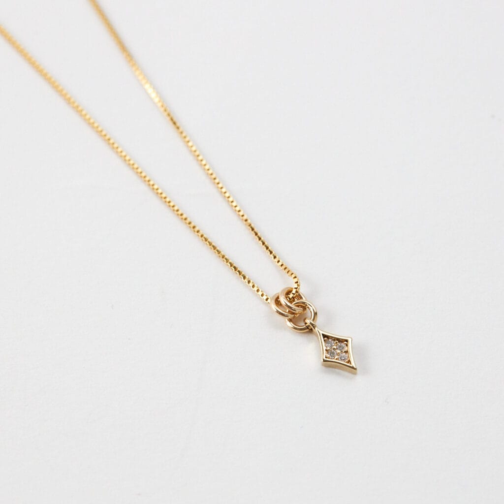 DAFFI GOLD NECKLACE