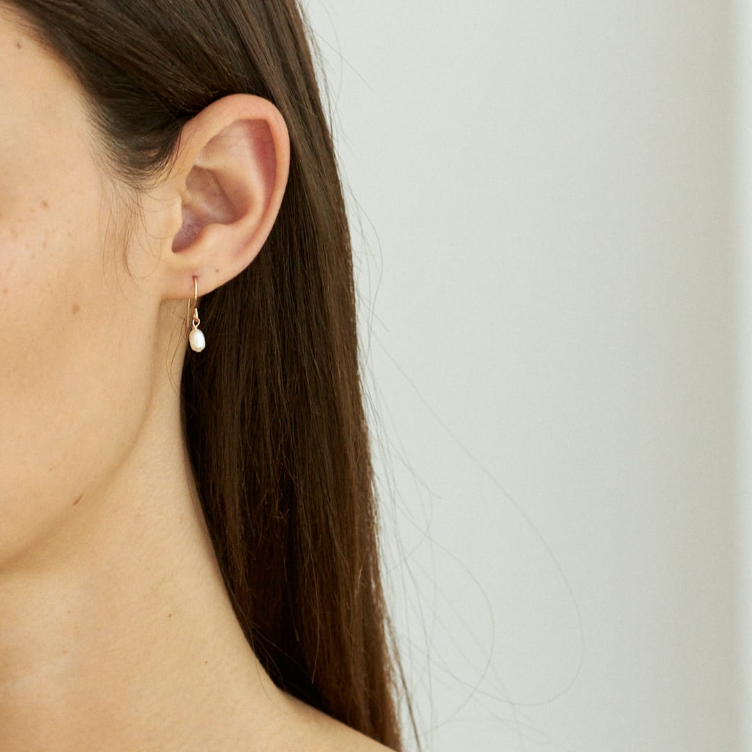 GOLD PEARL EARRINGS
