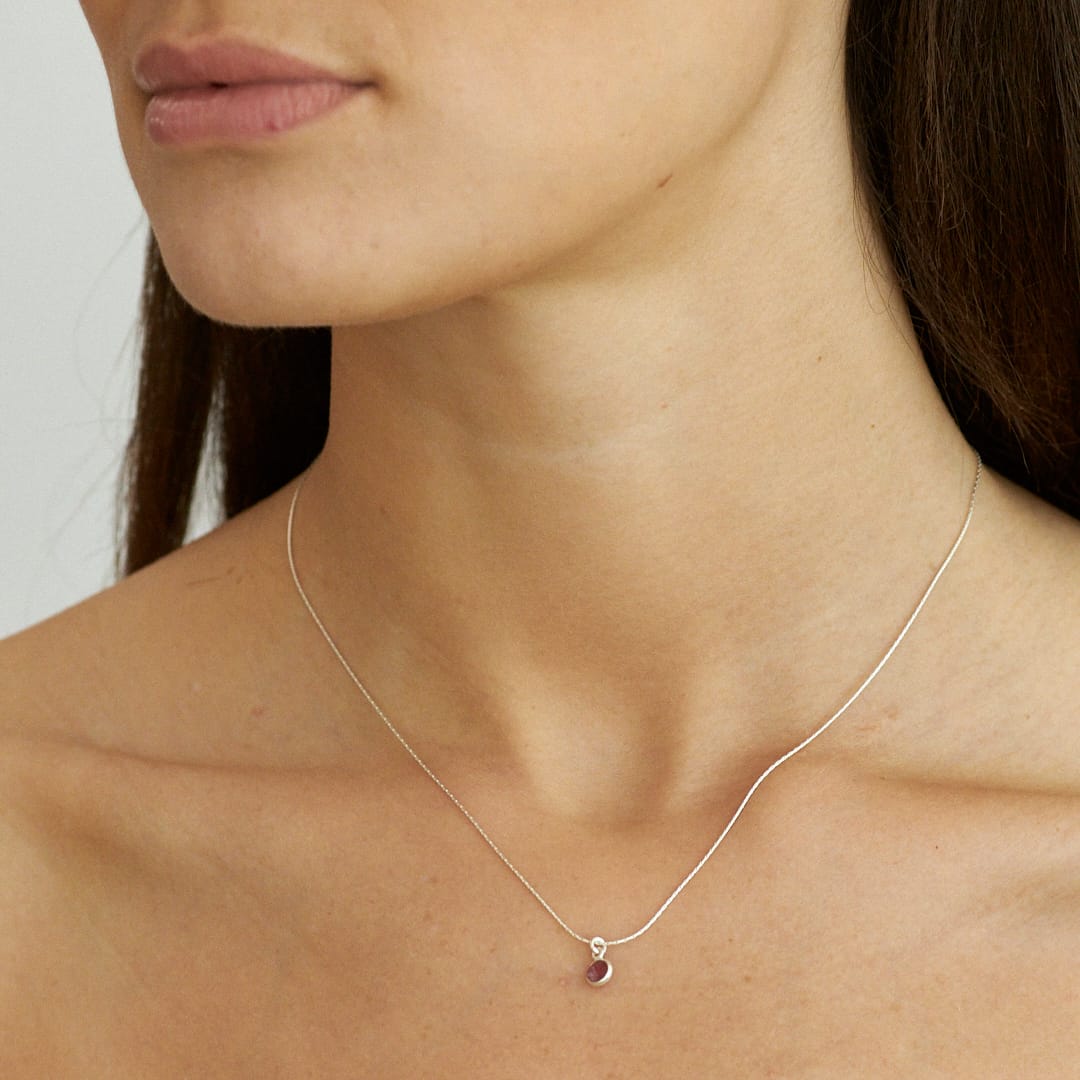 LILY SILVER NECKLACE