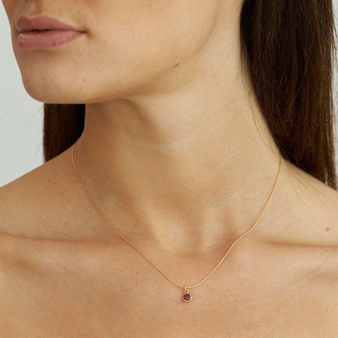 LILY GOLD NECKLACE