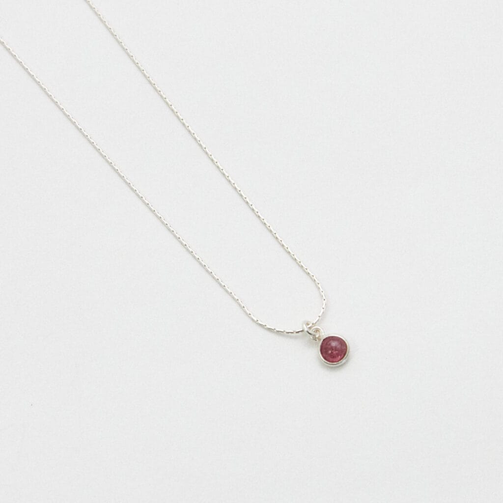 LILY SILVER NECKLACE