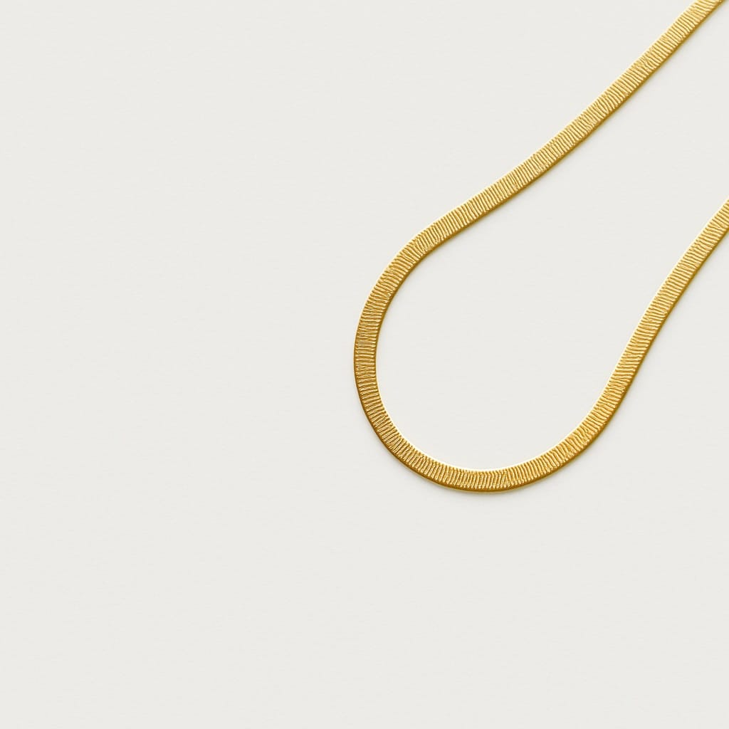 HILA GOLD NECKLACE