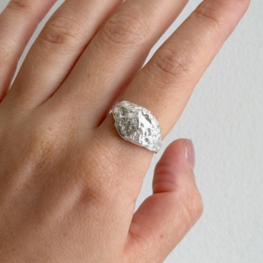 LYA SILVER RING